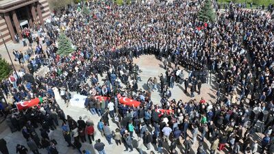 Katliamın yaşandığı üniversiteye vekaleten atama