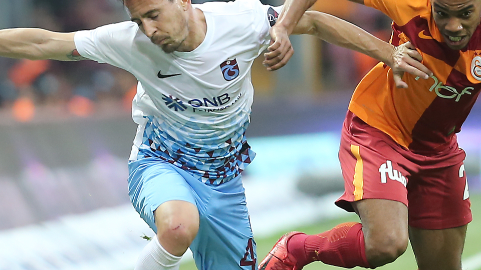 Cimbom'un kanadı kırık