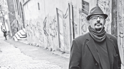 Fazla yakınsa çok uzaktır