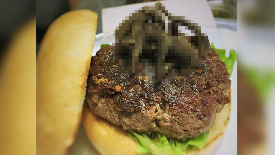 Bu kadarına da pes! Burgerin neli olduğunu öğrenenler şoka uğradı