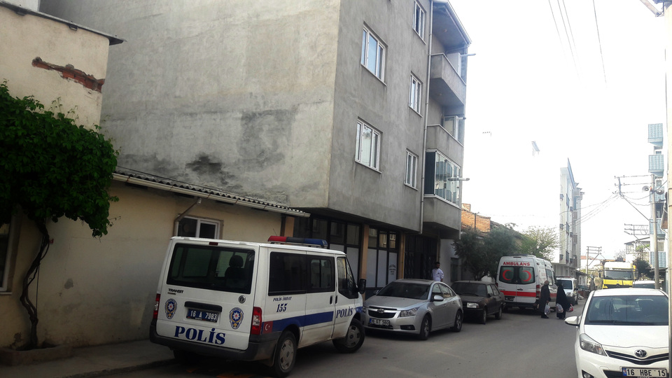 Hamile kadın evinde ölü bulundu