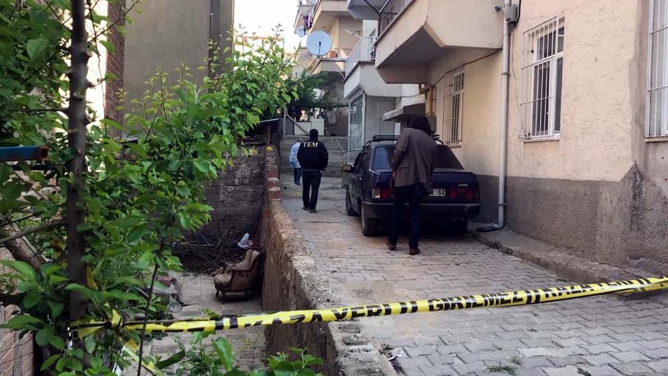 Dehşet! Engelli anne ve baba evde ölü bulundu!