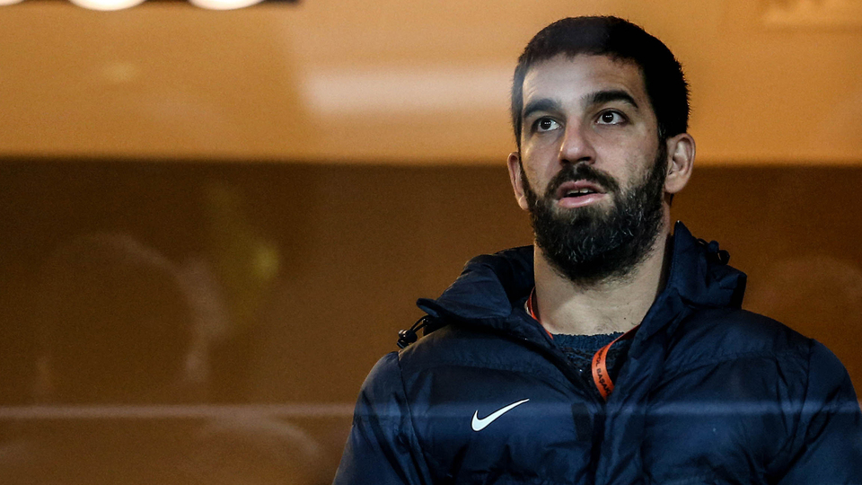 Arda'ya pankartlı ve marşlı tepki! Fatih Terim...