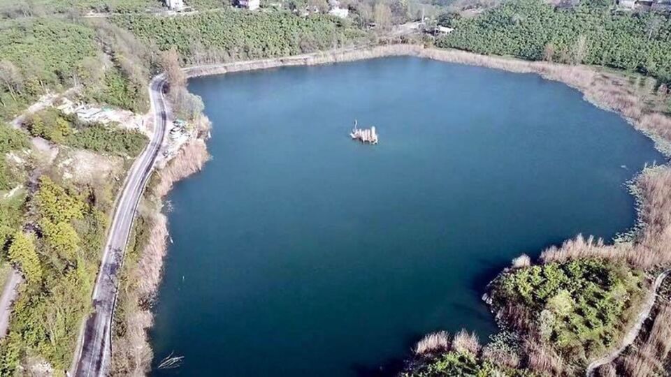 Gaga Gölü baharın gelişiyle ziyaretçileri büyüledi!