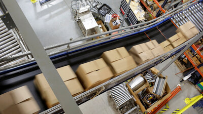 735 mağazayı kapatacaktı! İranlı iş adamından teklif geldi