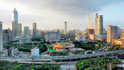 Zengin Çinlilerin şaşaalı başkenti: Şanghay!