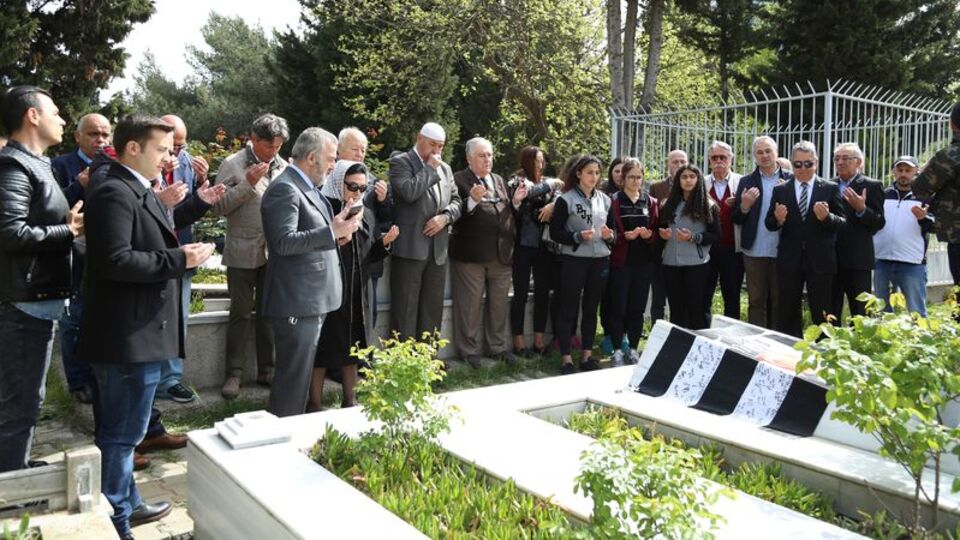 Baba Hakkı mezarı başında anıldı