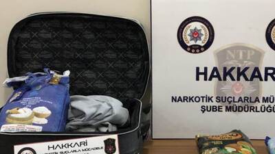 Tarifeli uçakla şeker paketi içerisinde sevkiyat! Piyasa değeri 400 bin lira