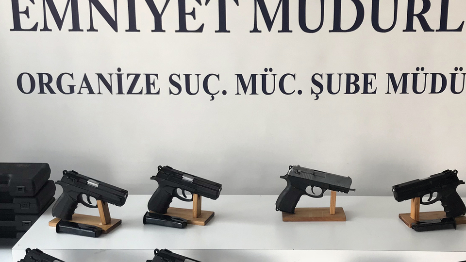 İstanbul'da silah imalathanesine baskın!