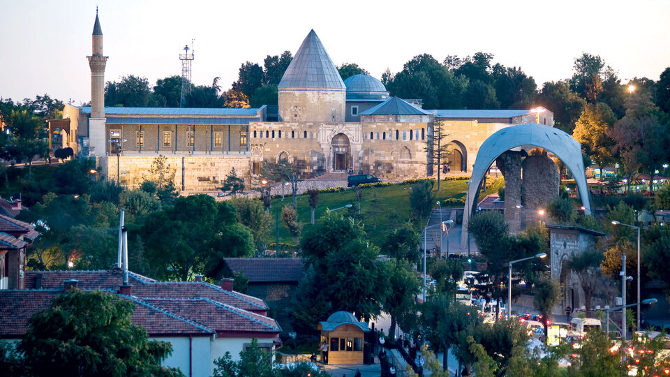 Ne olursan ol gel: Konya!