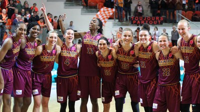 Yakın Doğu Üniversitesi'nin gözü kupada!