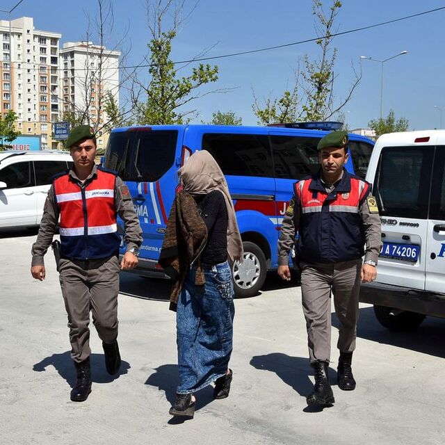 Tekirdağ'da vahşi cinayet! Oğlu başladı, karısı devam etti!