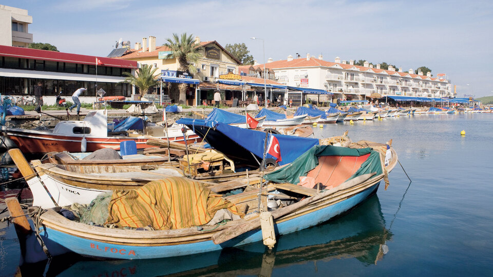 Baharda Foça'nın tadı başka