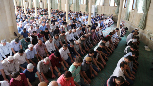 Ankara'da Cuma namazı saat kaçta?