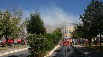 Kartal'da okulda yangın paniği