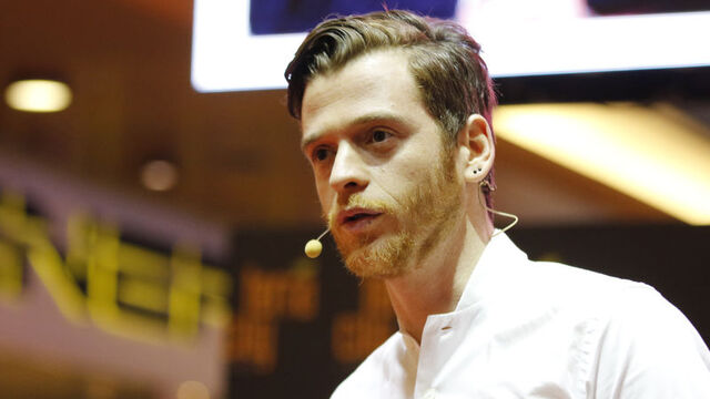 Metin Hara kimdir?