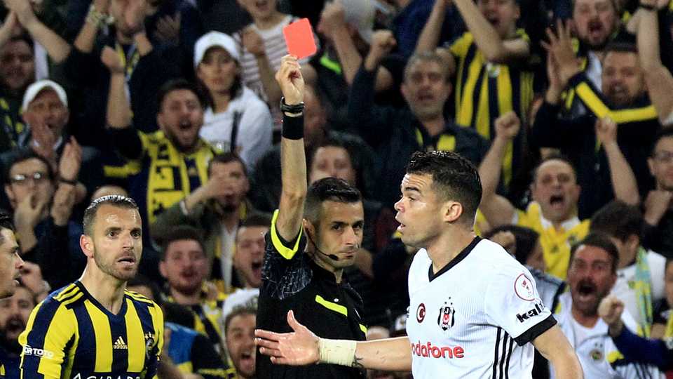 Pepe'ye 2 maç kapıda!