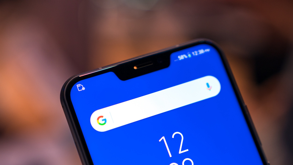 Çin'den yarı fiyatına iPhone X rakibi!