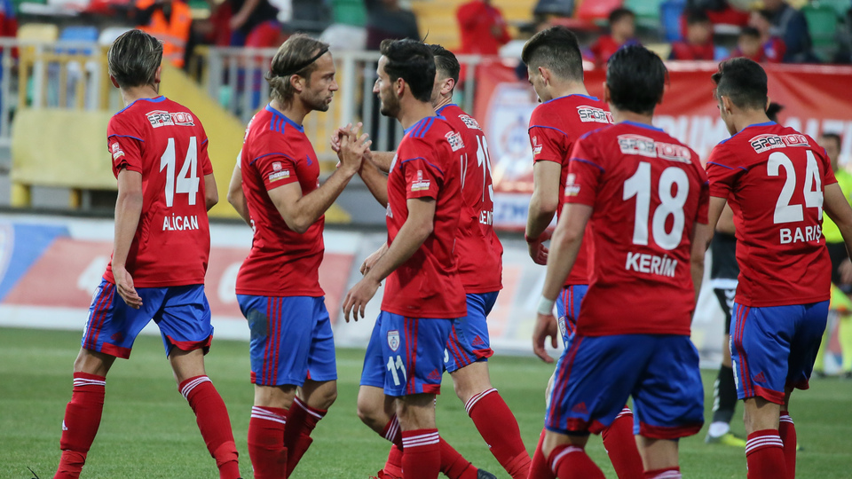 Ege derbisinde kazanan Altınordu!