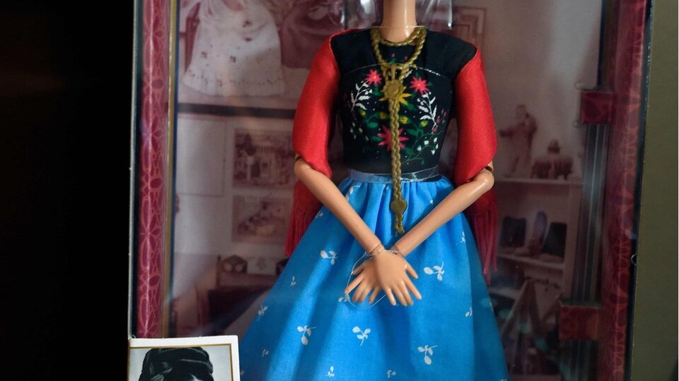 Ünlü ressam Frida Kahlo'nun Barbie bebeği Meksika'da yasaklandı
