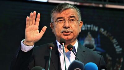 Bakan Yılmaz açıkladı: Öğrenciye tablet yerine klavyeli bilgisayar