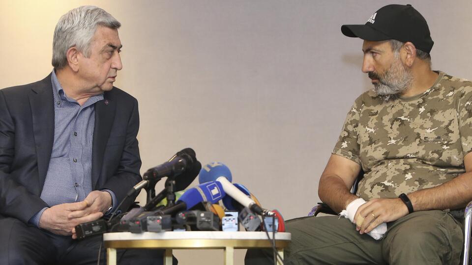 Başbakanla 3 dakika görüşen muhalif lider gözaltına alındı!