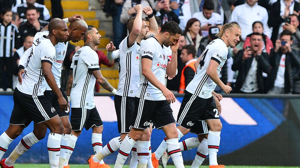 "Takımı ileri taşıyacağına el freni oldu"