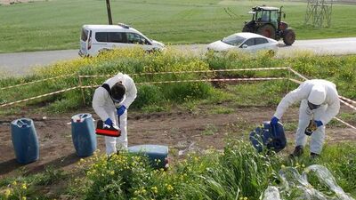 Kimyasal atığı döken 2 kişi gözaltına alındı