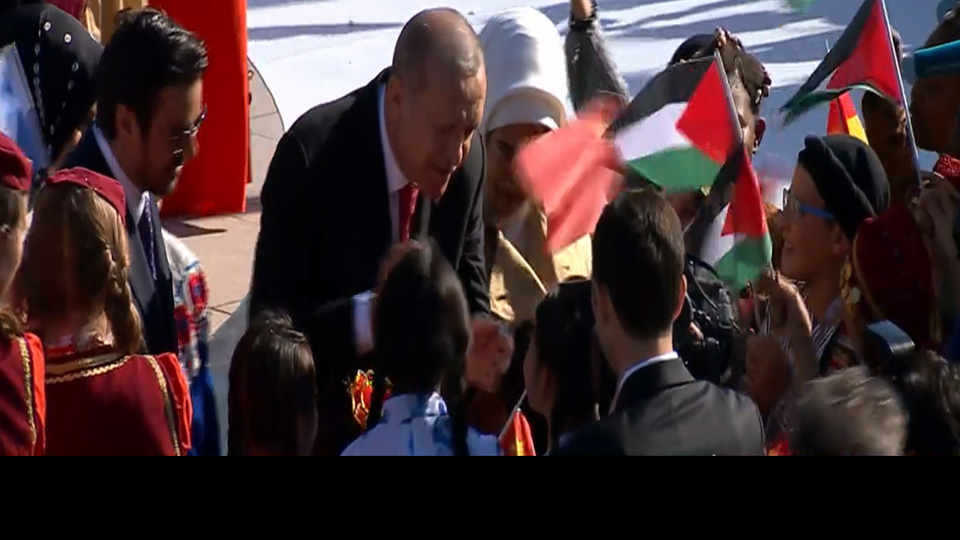 Erdoğan, Beştepe'de 'Dünya Çocukları'nı kabul ediyor
