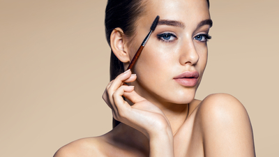 Dökülen kaşların sebebi stres olabilir mi?