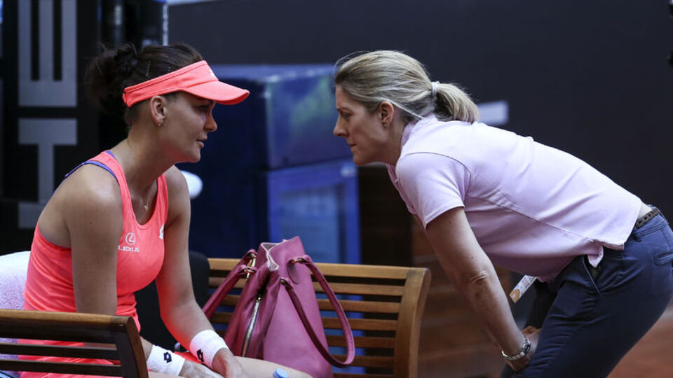 Radwanska'dan erken veda!