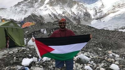 Tek bacağıyla Everest'e çıktı