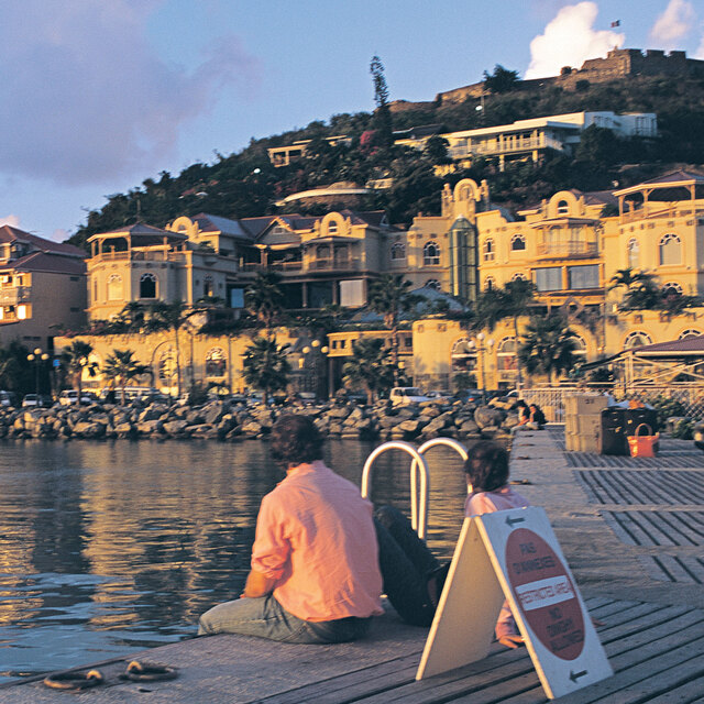 İki kültür bir adada St. Martin!
