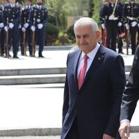 Başbakan: AKPM kendi işine baksın, seçimi Türkiye yapacak