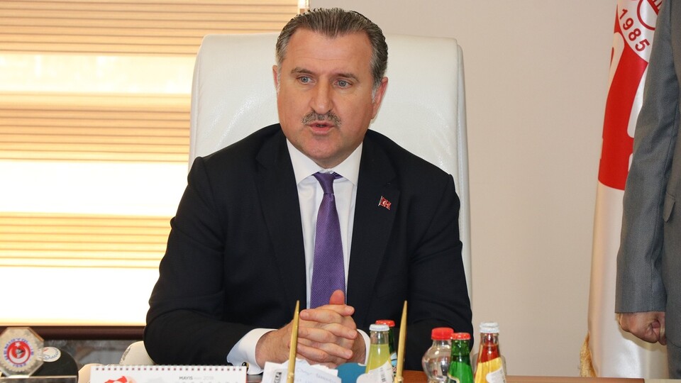 "İnşallah Türk futbolu için hayırlı bir karar çıkar"