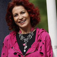 Alzheimer Vakfı için sahnede