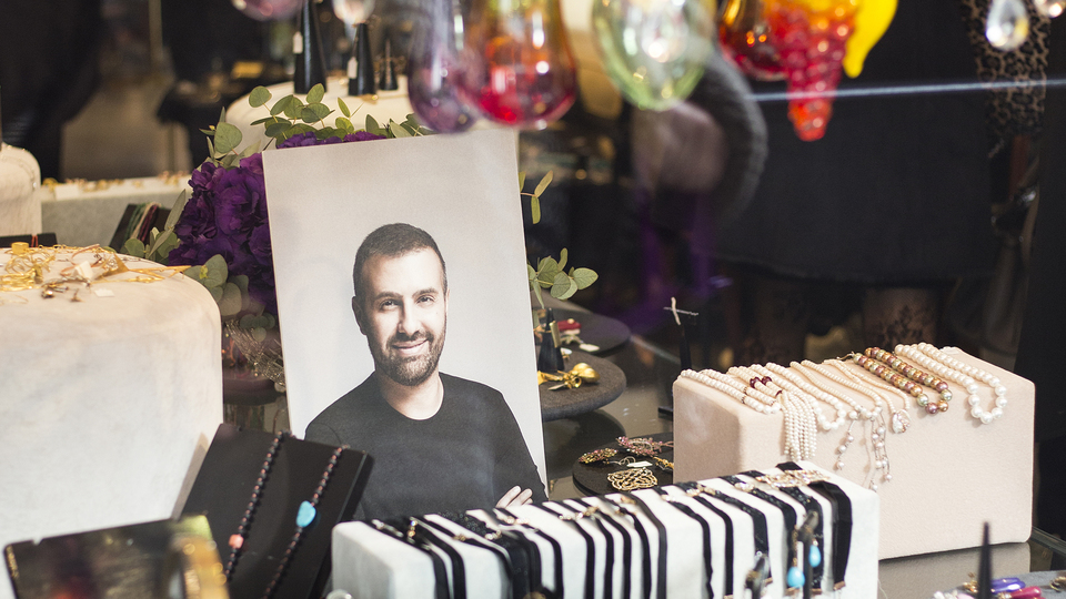 Yetenekli tasarımcı Cem Lokmanhekim'in takıları özgürlüğe dönüştü