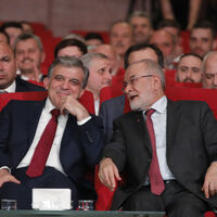 Gül ve Karamollaoğlu'ndan 2 saati aşan görüşme