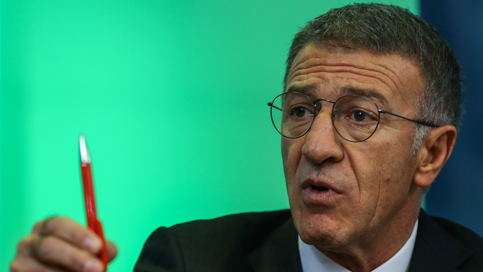 "6 futbolcu alacakları için ihtar çekiyor"