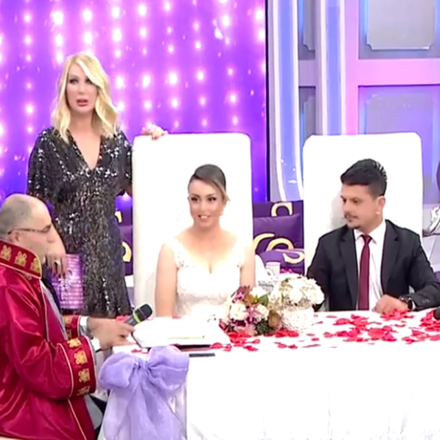 Nikâhı iptal edilen çift, Seda Sayan'ın programında evlendi!