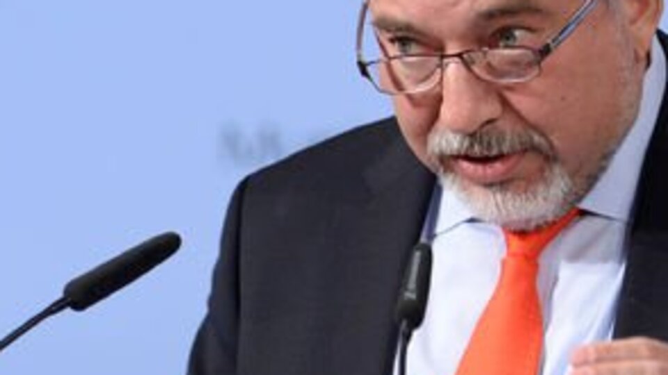 Liberman: Suriye'de İran'a izin vermeyeceğiz