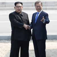 Kuzey Kore ve Güney Kore liderleri bir araya geldi!