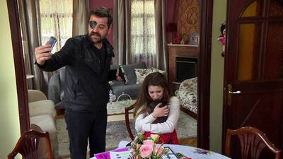 Ali, çocukluk arkadaşı olarak bildiği Veli'nin ihanetine uğruyor!