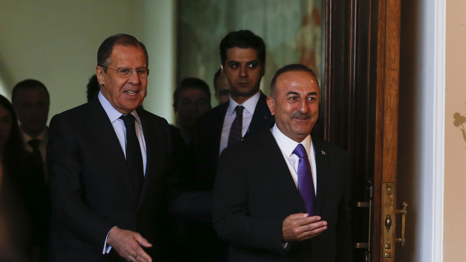 Üçlü zirveden sonra Rusya'dan vize açıklaması!