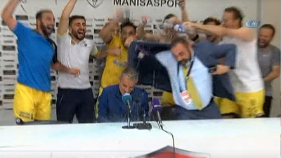 Ankaragücü'nde sulu kutlama!