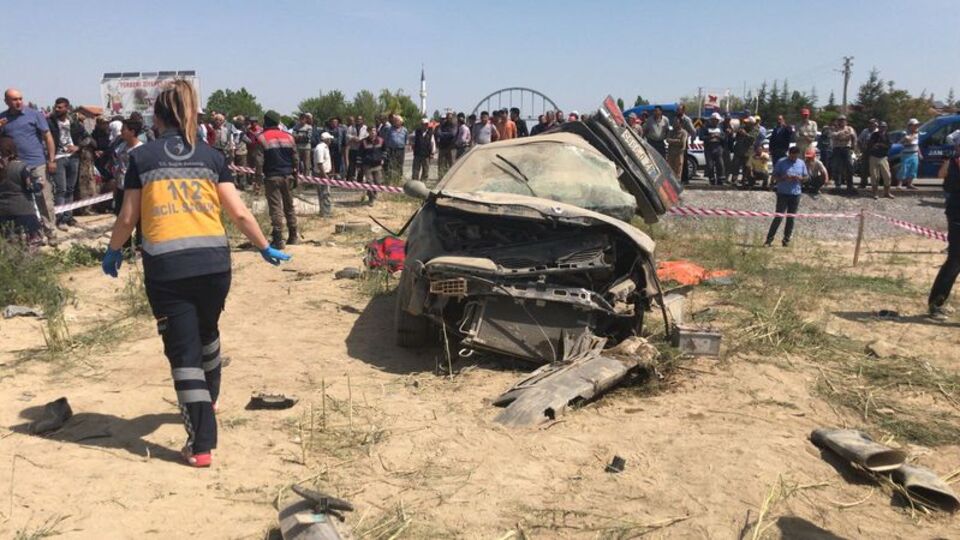 Konya'da feci kaza! 4 ölü, 2 yaralı