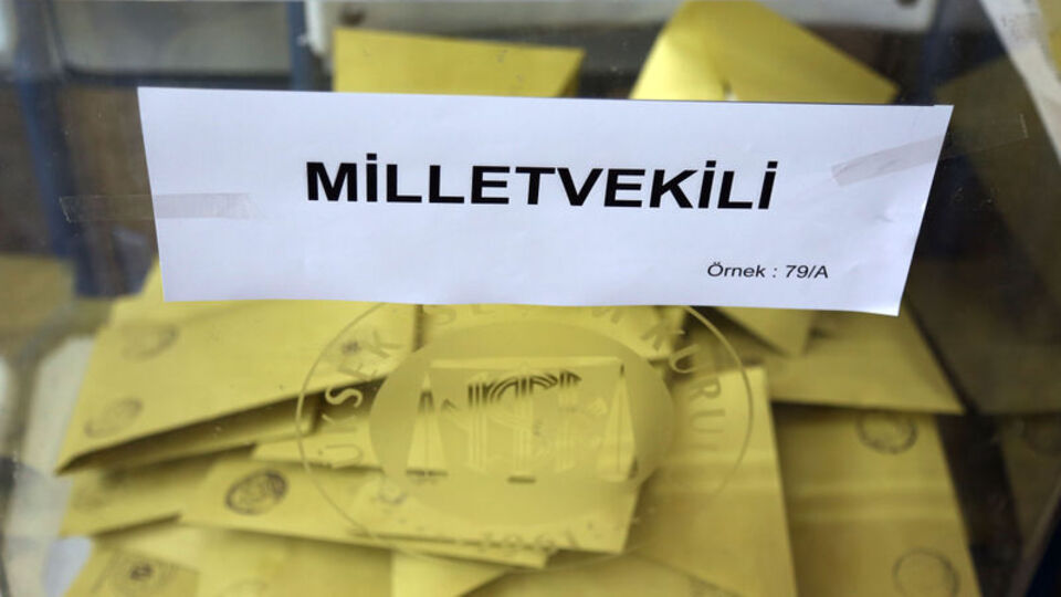 Partilerin aday adaylığı tarifesi