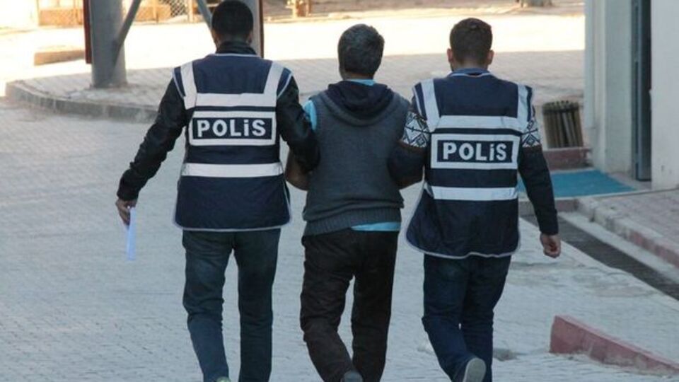 Adana'da FETÖ'nün hücre evlerine operasyon