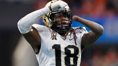 Ulusal Futbol Ligi'nin ilk tek elli oyuncusu Shaquem Griffin