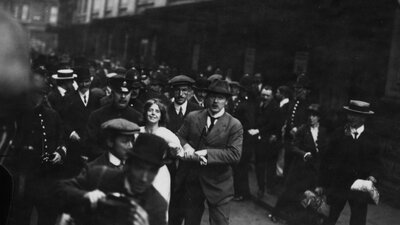 İngiltere'de erkeklerin kadınların oy hakkına 10 itirazı